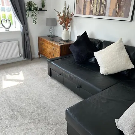 Flat In Filton Mod Rolls Royce Gkn Appartement *