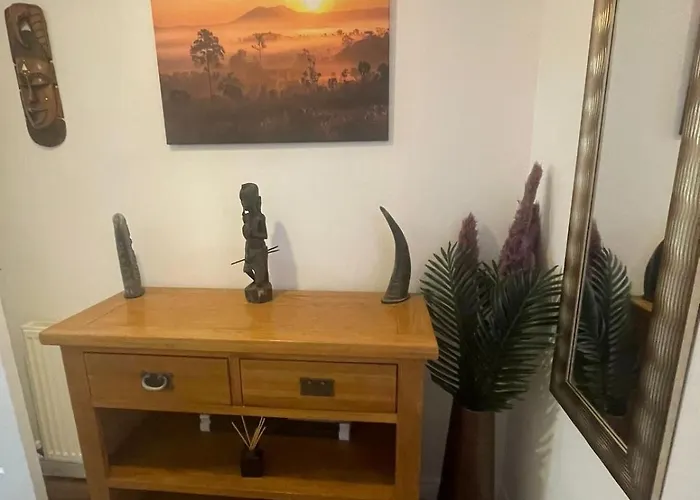 Daire Flat In Filton Mod Rolls Royce Gkn