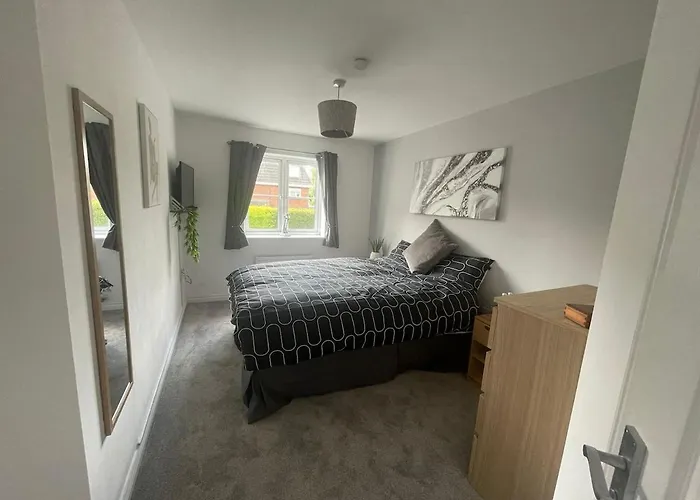 Daire Flat In Filton Mod Rolls Royce Gkn