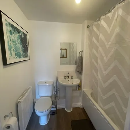 Flat In Filton Mod Rolls Royce Gkn Apartment *