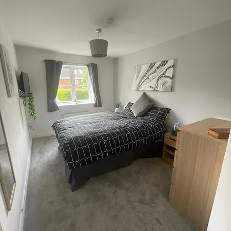 Апартаменти Flat In Filton Mod Rolls Royce Gkn
