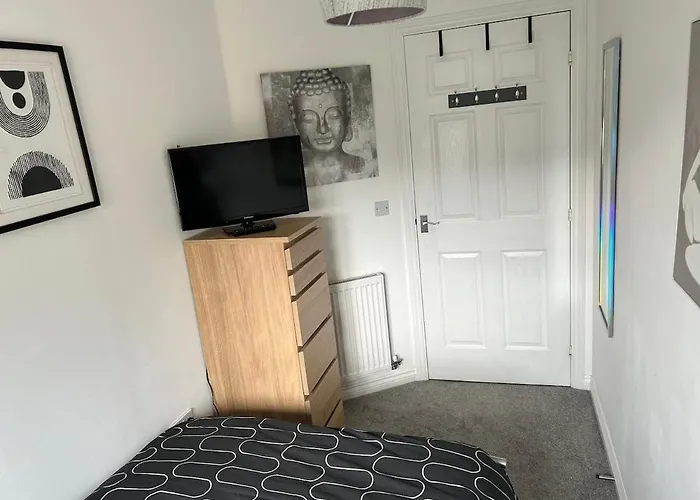 Flat In Filton Mod Rolls Royce Gkn